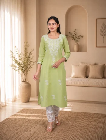 Elegant Pistachio Green Embroidered Ethnic Kurta