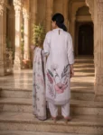 bhavini-blush-pink-floral-kurta-set-front-view-palace-staircase-festivewear