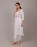 F-02-BLUE-WHITE_01