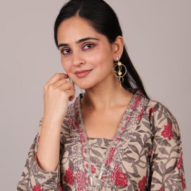 Women Ethnic Wear